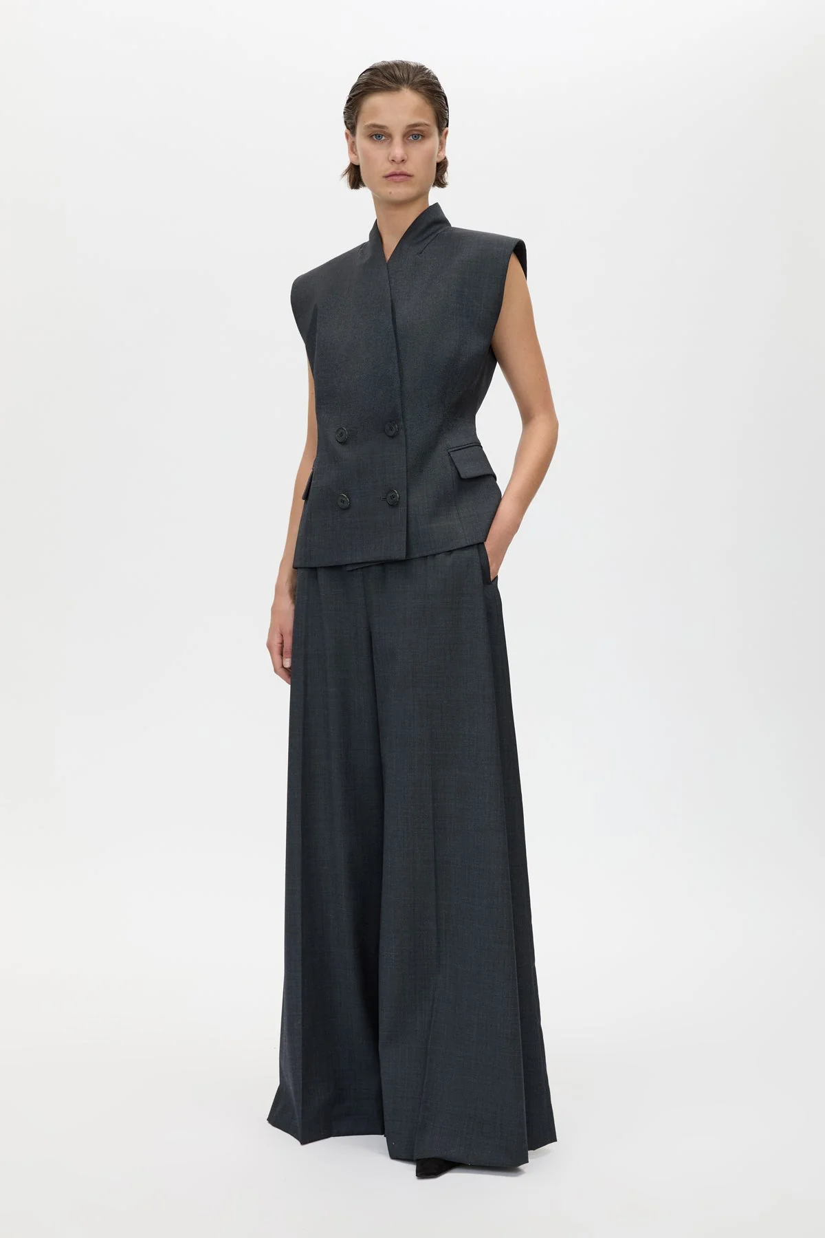 Ascent Wide Leg Side Pleat Pant